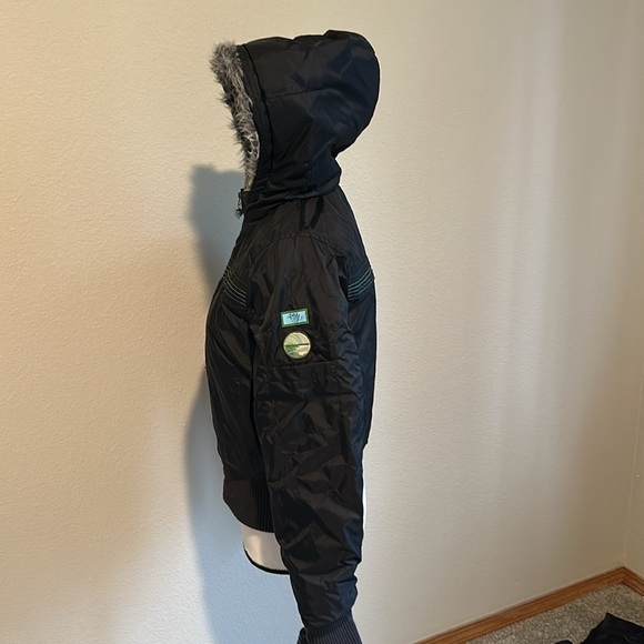 Roxy Jacket - Picture 3 of 6